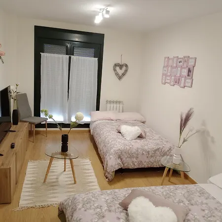 El Olmo Apartment *